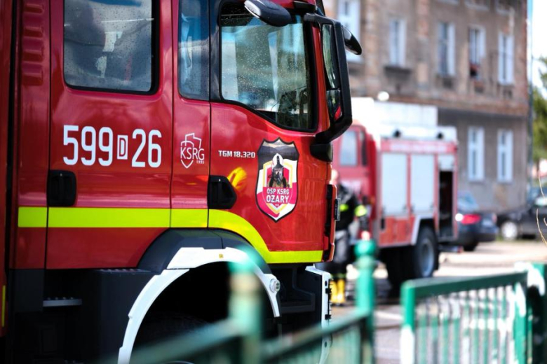 Śmigus-Dyngus w Kamieńcu Ząbkowickim. Strażacy-ochotnicy stoczyli wodną bitwę