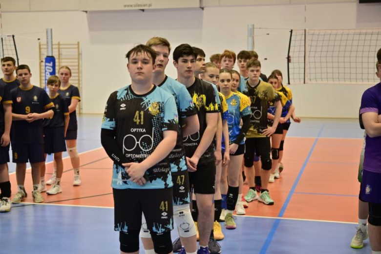 Siatkarscy juniorzy młodsi z Dolnego Śląska rywalizowali w Ziębicach [foto]