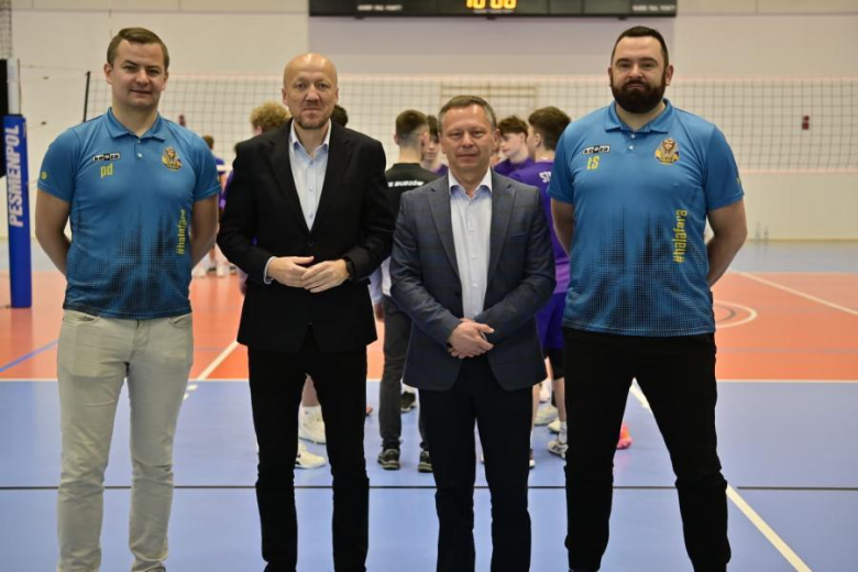 Siatkarscy juniorzy młodsi z Dolnego Śląska rywalizowali w Ziębicach [foto]