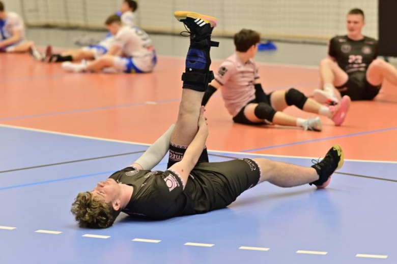 Siatkarscy juniorzy młodsi z Dolnego Śląska rywalizowali w Ziębicach [foto]