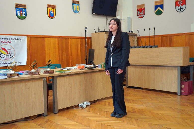 Powiatowe eliminacje „Pegazika” rozstrzygnięte. Znamy laureatów konkursu recytatorskiego