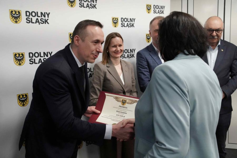 Samorządy z promesami. Ruszają inwestycje przeciwpowodziowe na Dolnym Śląsku