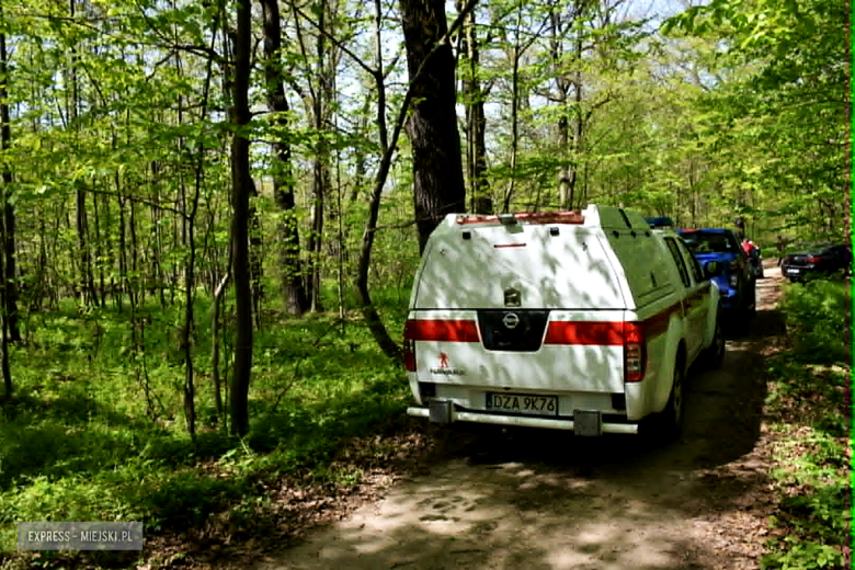 Odnaleziono ciało zaginionej 63-latki. Tragiczny finał poszukiwań mieszkanki Mąkolna