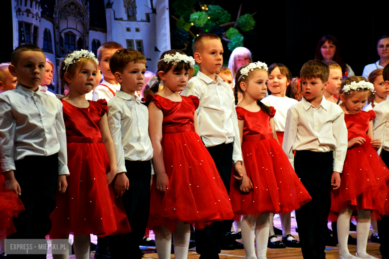 Uroczysta akademia w Ząbkowicach Śląskich z okazji uchwalenia Konstytucji 3 Maja 