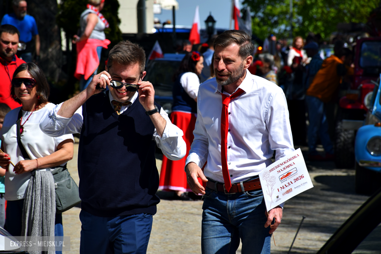 Tradycja, dobry humor i tłumy uczestników. Barwny pochód pierwszomajowy w Srebrnej Górze 