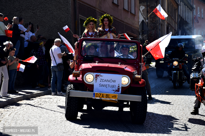 Tradycja, dobry humor i tłumy uczestników. Barwny pochód pierwszomajowy w Srebrnej Górze