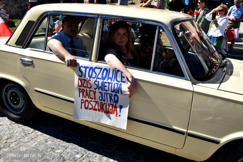 	Tradycja, dobry humor i tłumy uczestników. Barwny pochód pierwszomajowy w Srebrnej Górze