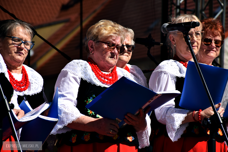 	Tradycja, dobry humor i tłumy uczestników. Barwny pochód pierwszomajowy w Srebrnej Górze