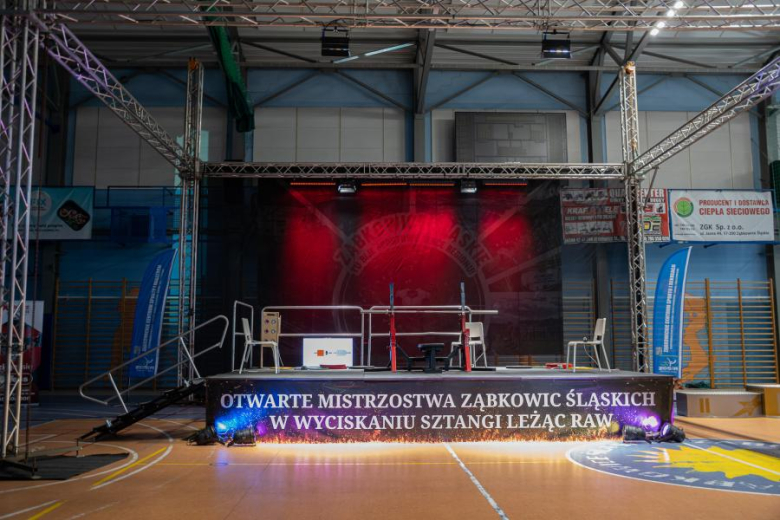 Otwarte Mistrzostwa Ząbkowic Śląskich w wyciskaniu sztangi leżąc [foto]
