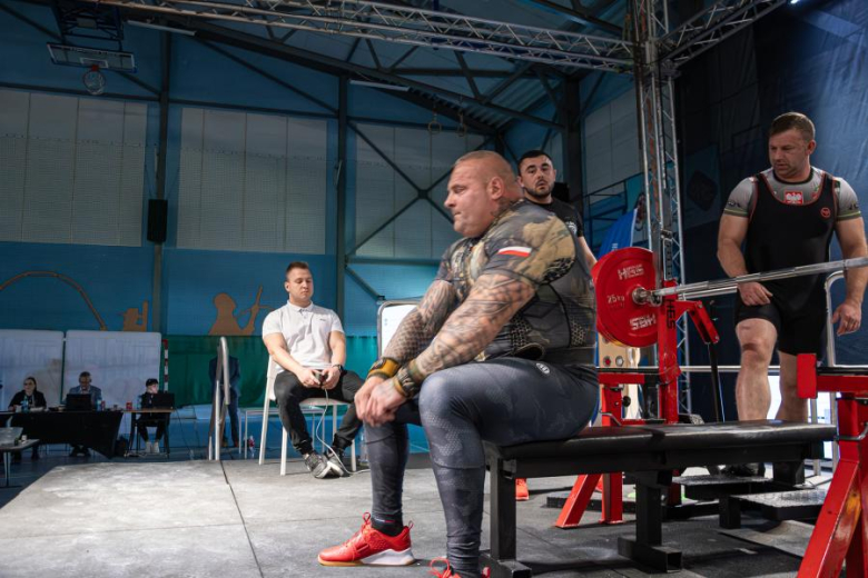 Otwarte Mistrzostwa Ząbkowic Śląskich w wyciskaniu sztangi leżąc [foto]