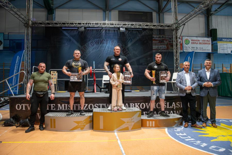 Otwarte Mistrzostwa Ząbkowic Śląskich w wyciskaniu sztangi leżąc [foto]