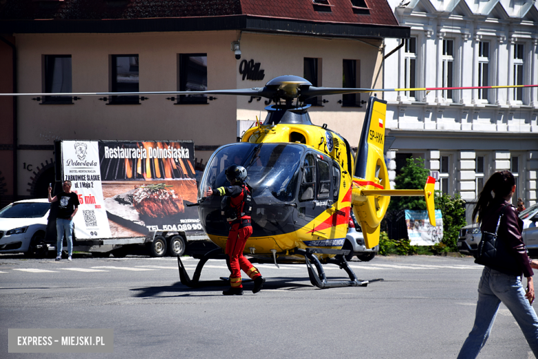 Tragiczny wypadek w Ząbkowicach Śląskich: Fiat uderzył w budynek, zginęła 73-letnia kobieta