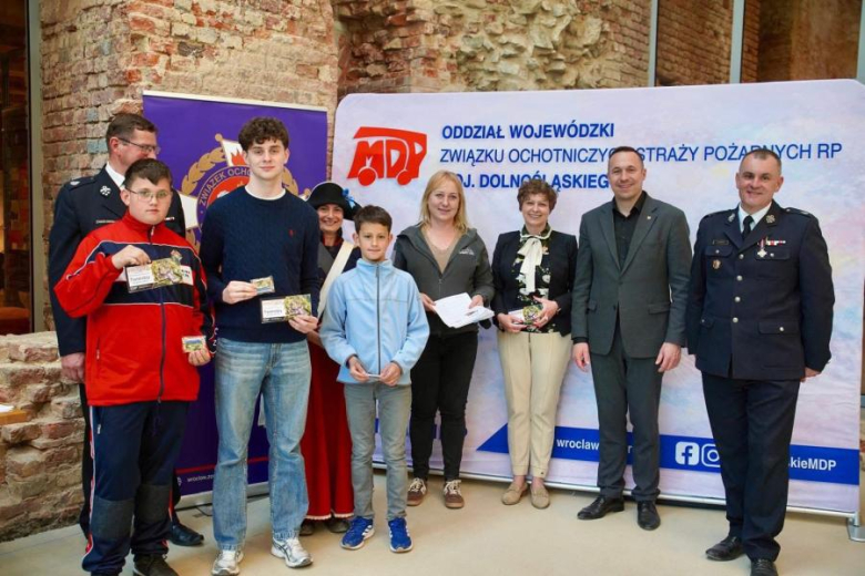 Młodzi strażacy rywalizowali w Twierdzy Srebrna Góra. Znamy zwycięzców etapu wojewódzkiego