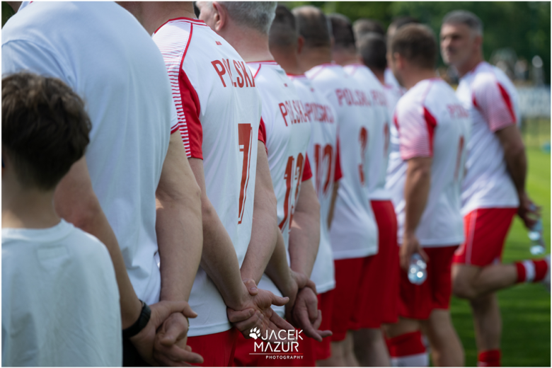 Reprezentacja Gwiazd kontra Oldboje Orła. Mecz z okazji 80-lecia Orła w obiektywie Jacka Mazura