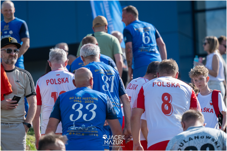 Reprezentacja Gwiazd kontra Oldboje Orła. Mecz z okazji 80-lecia Orła w obiektywie Jacka Mazura