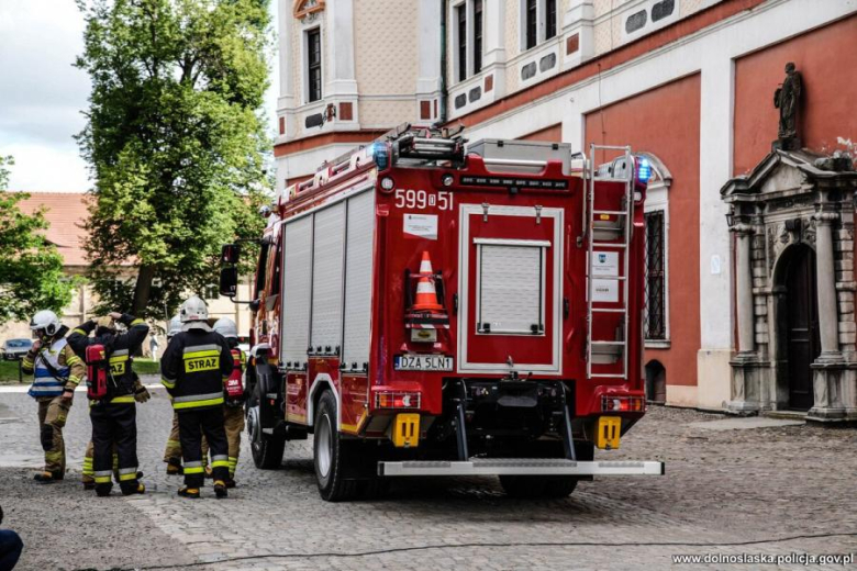 Antyterroryści, śmigłowce i zakładnicy. Spektakularne ćwiczenia służb w Henrykowie