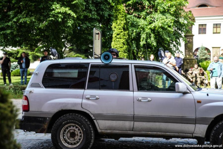 Antyterroryści, śmigłowce i zakładnicy. Spektakularne ćwiczenia służb w Henrykowie