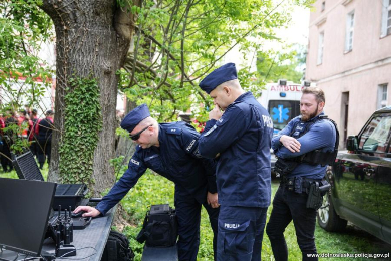 Antyterroryści, śmigłowce i zakładnicy. Spektakularne ćwiczenia służb w Henrykowie