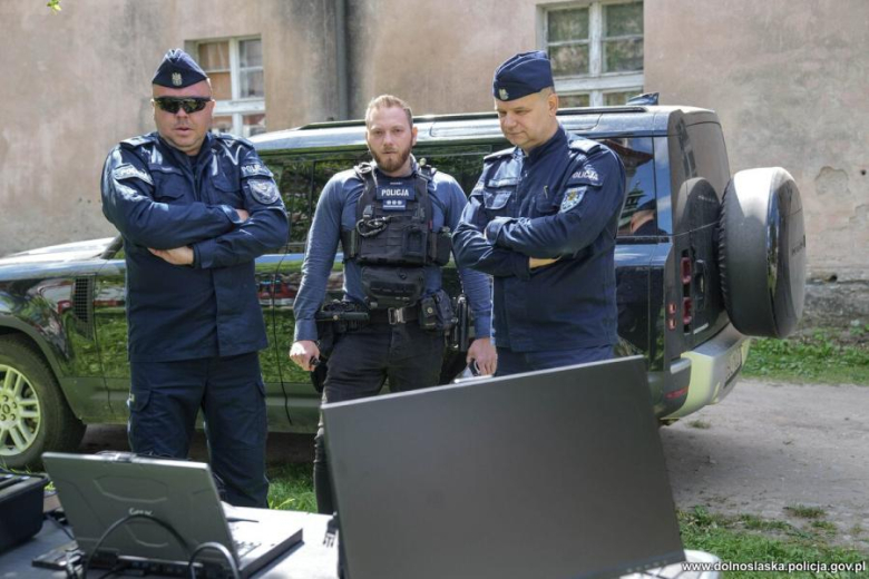 Antyterroryści, śmigłowce i zakładnicy. Spektakularne ćwiczenia służb w Henrykowie