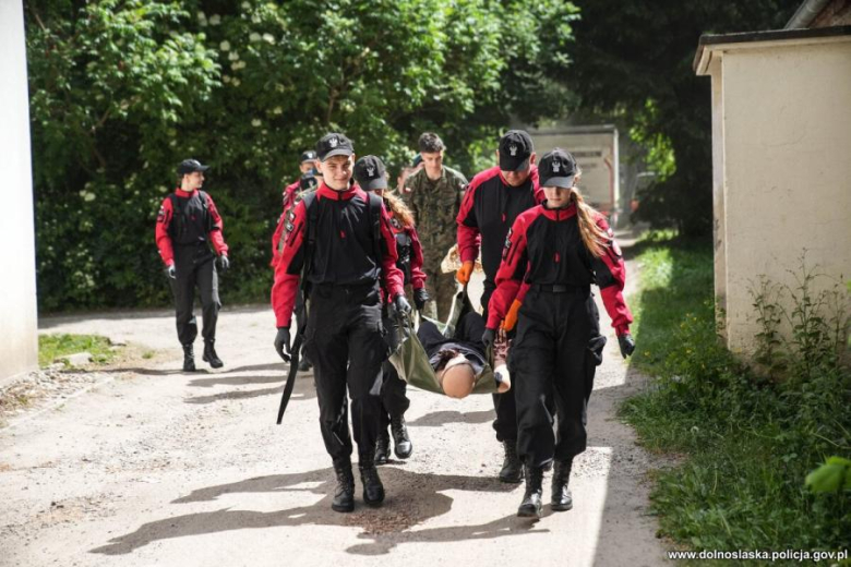 Antyterroryści, śmigłowce i zakładnicy. Spektakularne ćwiczenia służb w Henrykowie