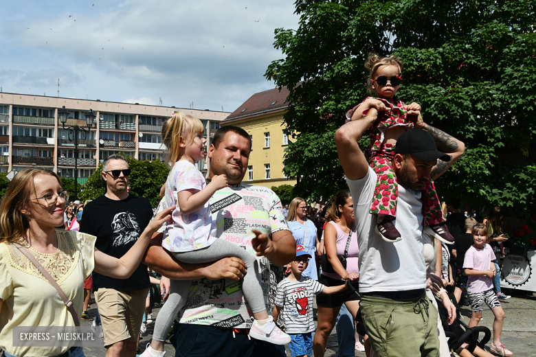 Kolorowa Parada Bajek i moc atrakcji. Tak świętowano Dzień Dziecka w Ząbkowicach Śląskich