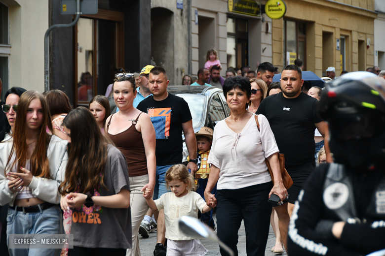 Kolorowa Parada Bajek i moc atrakcji. Tak świętowano Dzień Dziecka w Ząbkowicach Śląskich