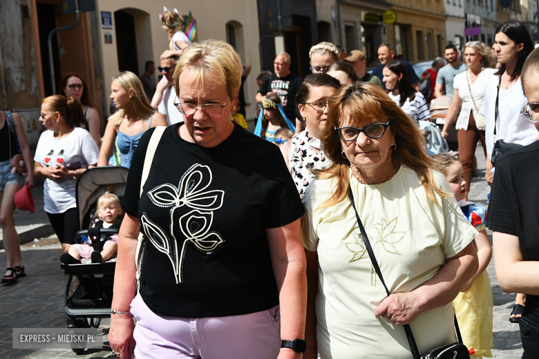 Kolorowa Parada Bajek i moc atrakcji. Tak świętowano Dzień Dziecka w Ząbkowicach Śląskich
