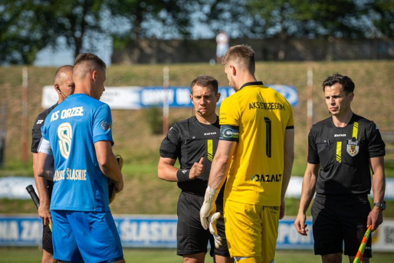 IV liga: Orzeł Ząbkowice Śląskie 3:1 (0:1) AKS Strzegom