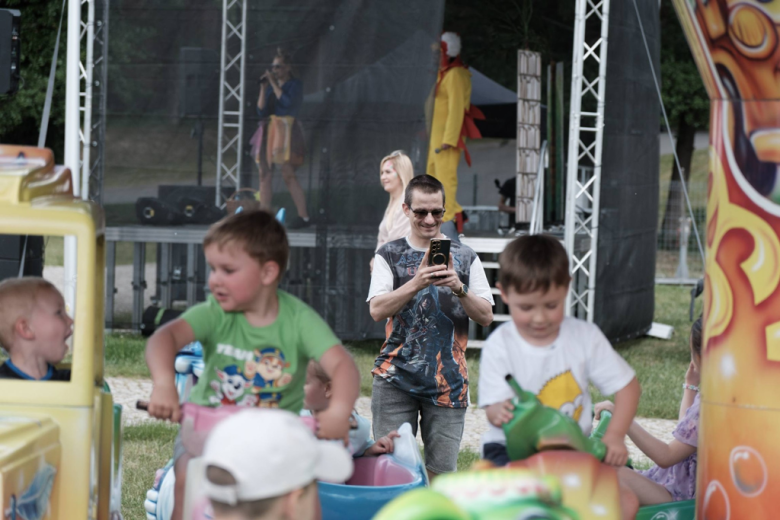 Dzień Dziecka na Kamienieckich Błoniach przyciągnął najmłodszych mieszkańców