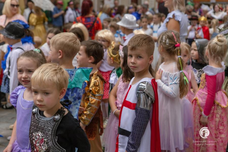 Muzyka, taniec i historyczny klimat. Biesiada z Frankensteinem ożywiła zamek