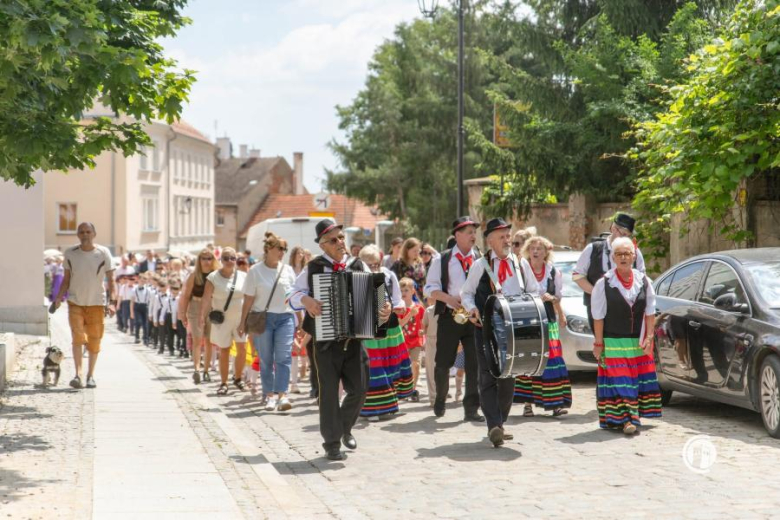 Muzyka, taniec i historyczny klimat. Biesiada z Frankensteinem ożywiła zamek