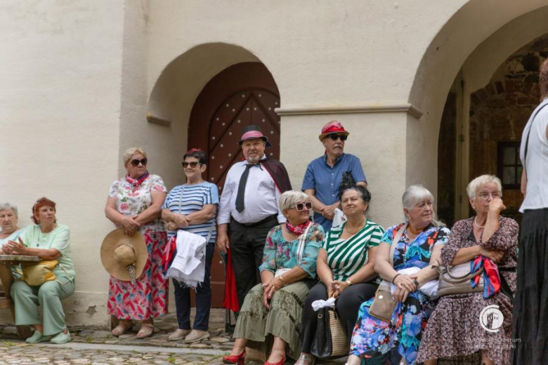 Muzyka, taniec i historyczny klimat. Biesiada z Frankensteinem ożywiła zamek