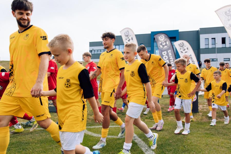 Dolnośląski Związek Piłki Nożnej 1:1 (k. 8:7)  Kujawsko-Pomorski Związek Piłki Nożnej 