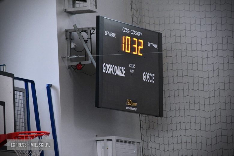 Uroczyste otwarcie zmodernizowanej hali sportowej w Kamieńcu Ząbkowickim