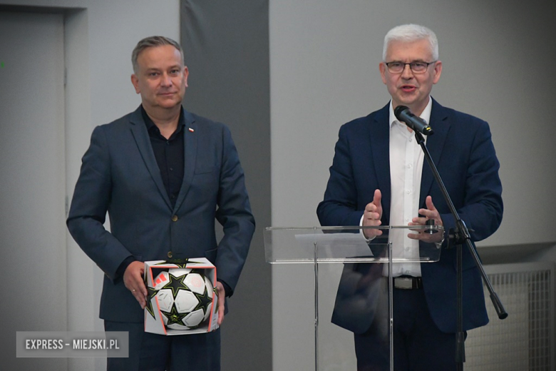 Uroczyste otwarcie zmodernizowanej hali sportowej w Kamieńcu Ząbkowickim
