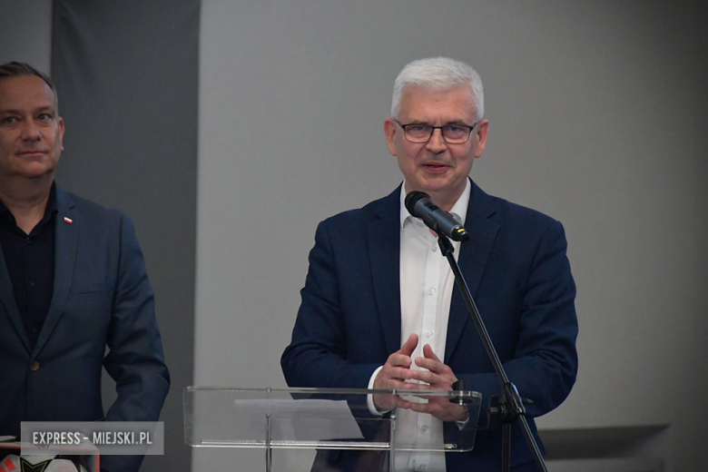 Uroczyste otwarcie zmodernizowanej hali sportowej w Kamieńcu Ząbkowickim