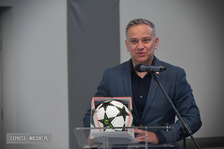Uroczyste otwarcie zmodernizowanej hali sportowej w Kamieńcu Ząbkowickim