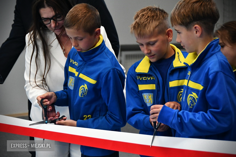 Uroczyste otwarcie zmodernizowanej hali sportowej w Kamieńcu Ząbkowickim