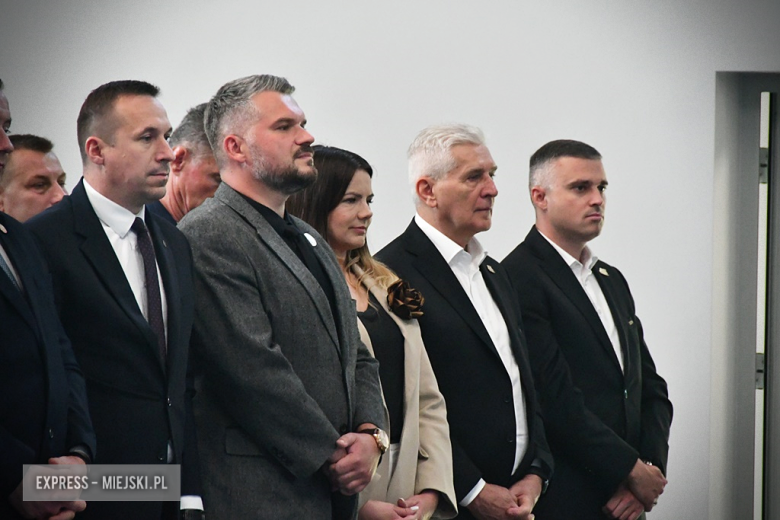Uroczyste otwarcie zmodernizowanej hali sportowej w Kamieńcu Ząbkowickim