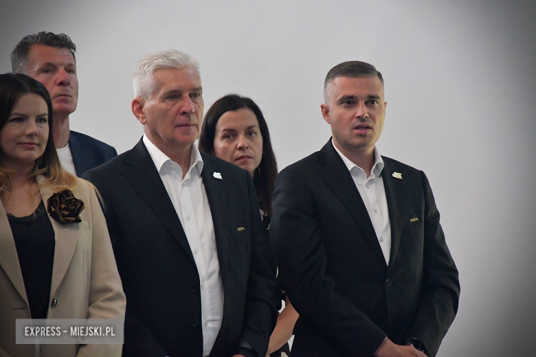 Uroczyste otwarcie zmodernizowanej hali sportowej w Kamieńcu Ząbkowickim