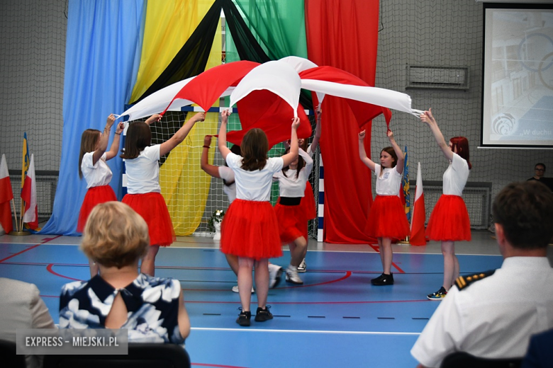 Uroczyste otwarcie zmodernizowanej hali sportowej w Kamieńcu Ząbkowickim