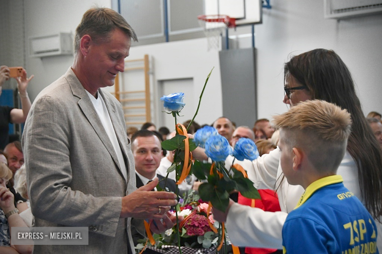 Uroczyste otwarcie zmodernizowanej hali sportowej w Kamieńcu Ząbkowickim