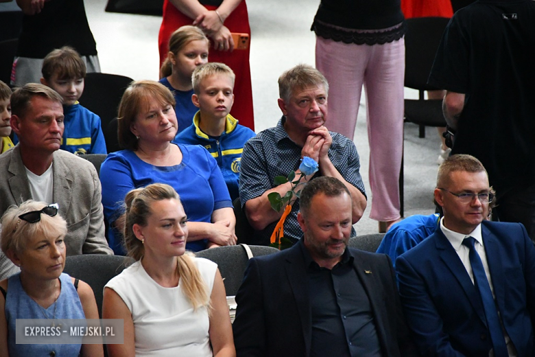 Uroczyste otwarcie zmodernizowanej hali sportowej w Kamieńcu Ząbkowickim