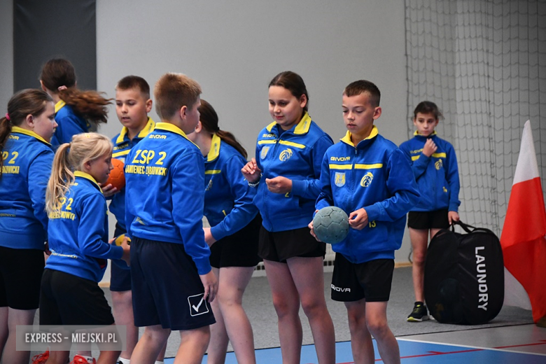 Uroczyste otwarcie zmodernizowanej hali sportowej w Kamieńcu Ząbkowickim