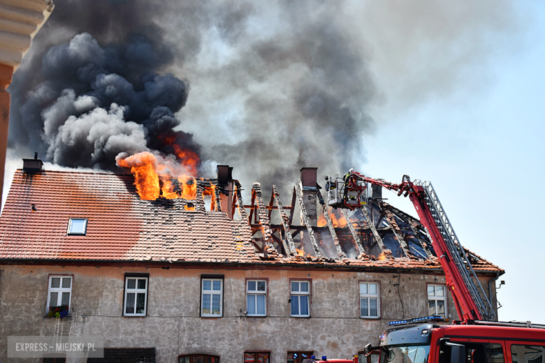 Pożar budynku wielorodzinnego przy ul. Złotostockiej w Kamieńcu Ząbkowickim