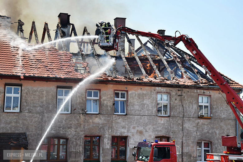 Pożar budynku wielorodzinnego przy ul. Złotostockiej w Kamieńcu Ząbkowickim