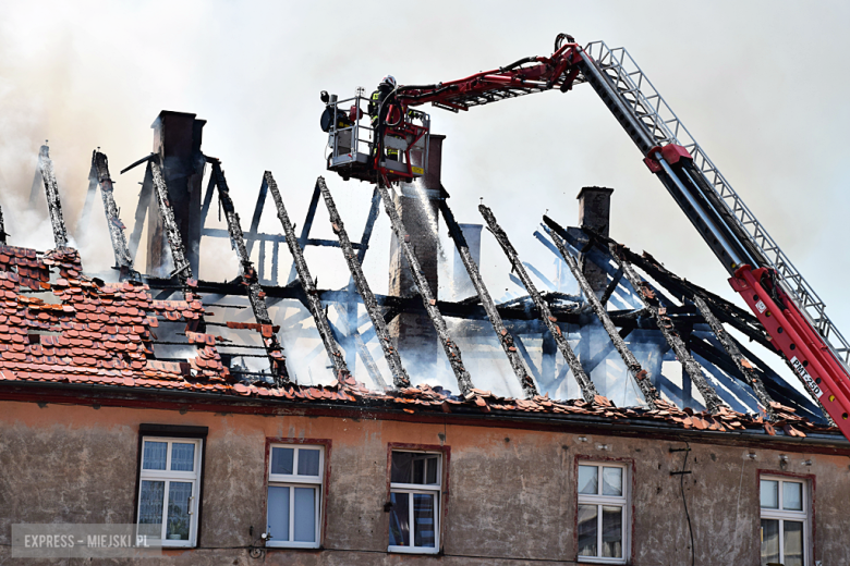 Pożar budynku wielorodzinnego przy ul. Złotostockiej w Kamieńcu Ząbkowickim