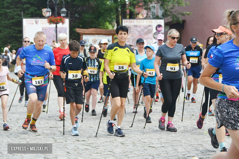 Sportowe emocje w Złotym Stoku. XV Bieg na Jawornik za nami