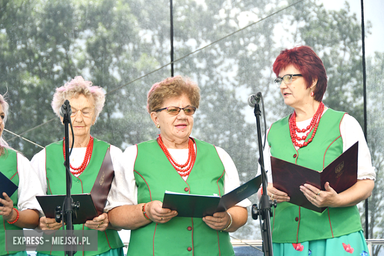 XXIX Wojewódzki Festiwal Artystycznych Zespołów KGW w Stolcu