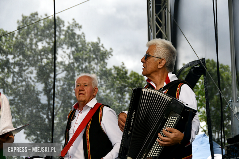XXIX Wojewódzki Festiwal Artystycznych Zespołów KGW w Stolcu